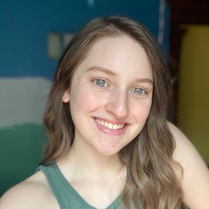 Meet your Posher, Alexis